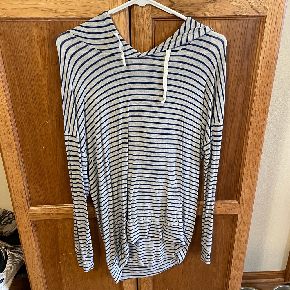 Hooded long sleeve tunic